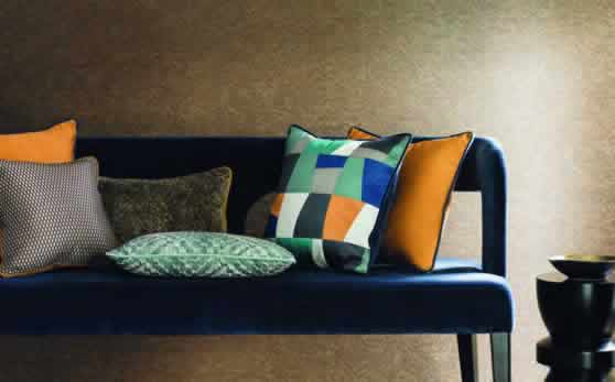 Sillones, Sofas, Taburetes, Cortinas y Tapetes